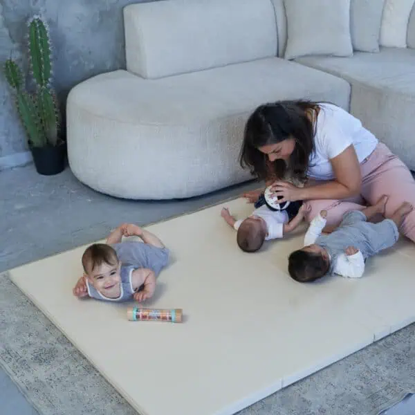 משטח פעילות מלבנים בז